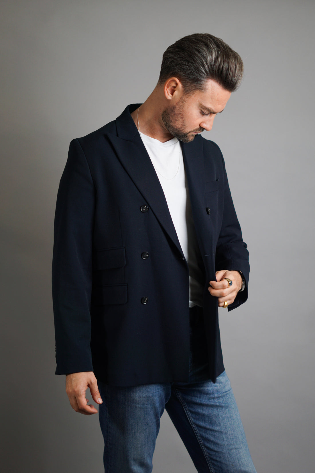 Marineblauer zweireihiger Blazer von Les Deux