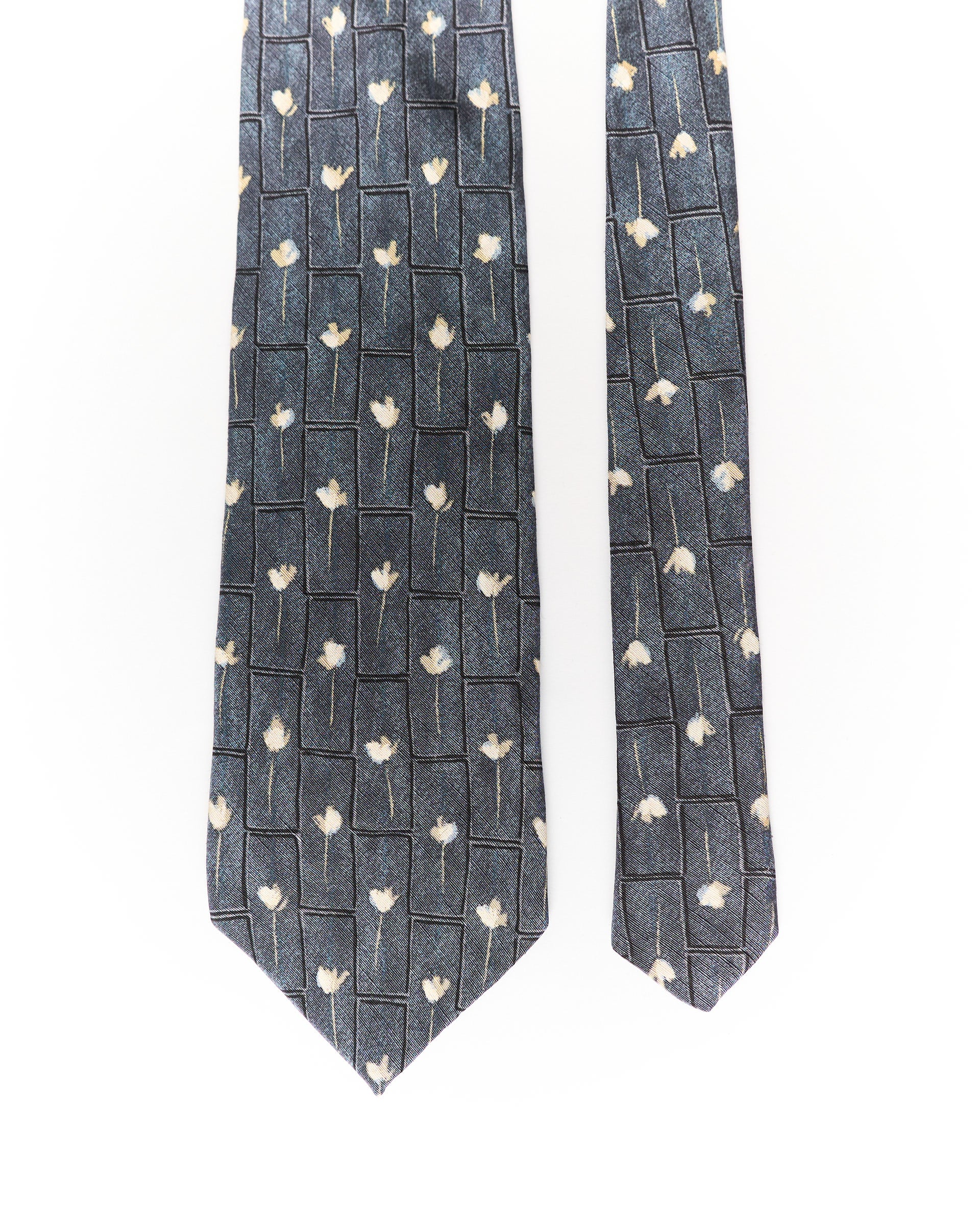 Hugo Boss Grey Flower Print Silk Tie