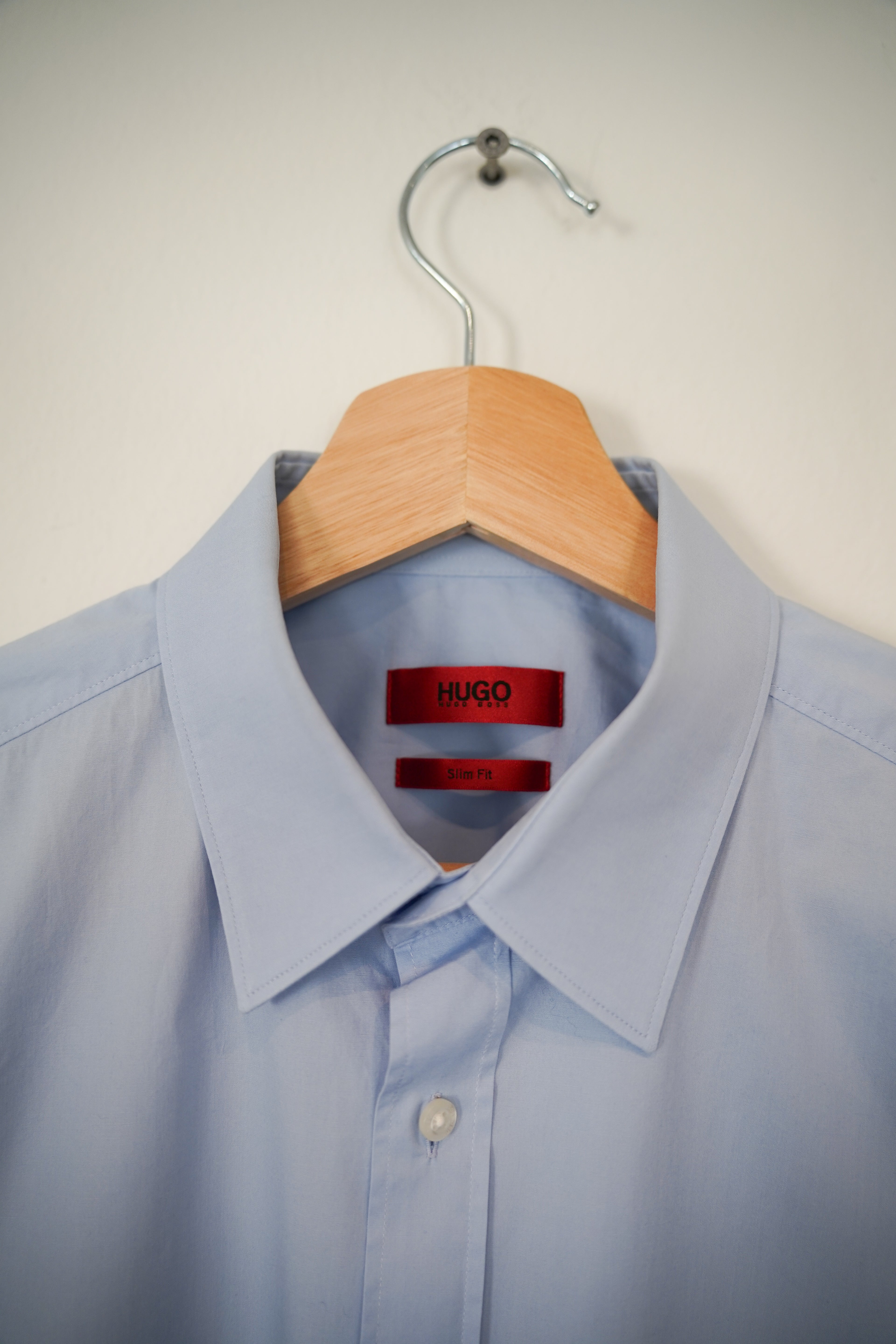Hugo Boss Hellblaues Slim Fit Businesshemd aus Baumwolle
