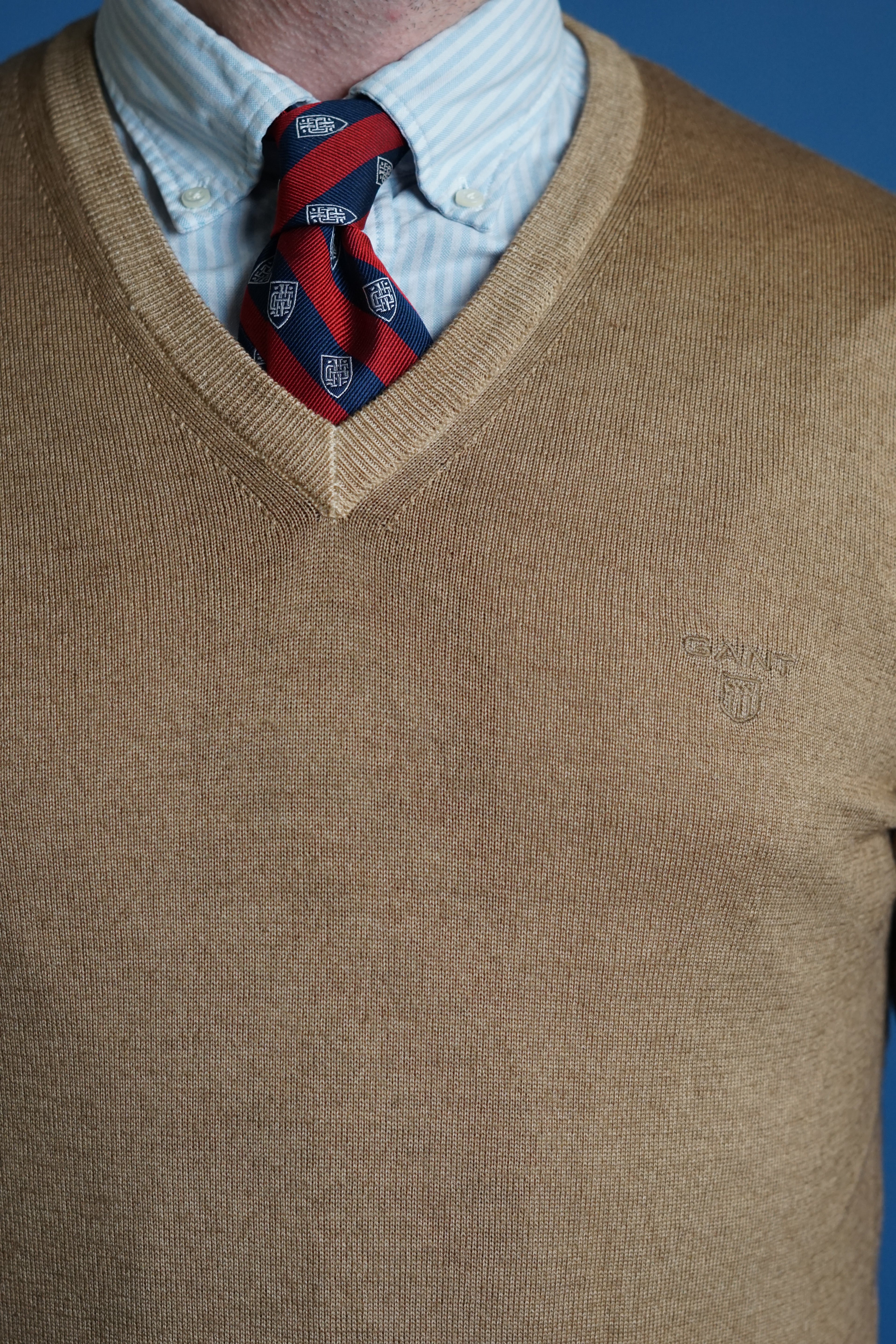 Gant Beige Kaschmir-Cardigan mit V-Ausschnitt