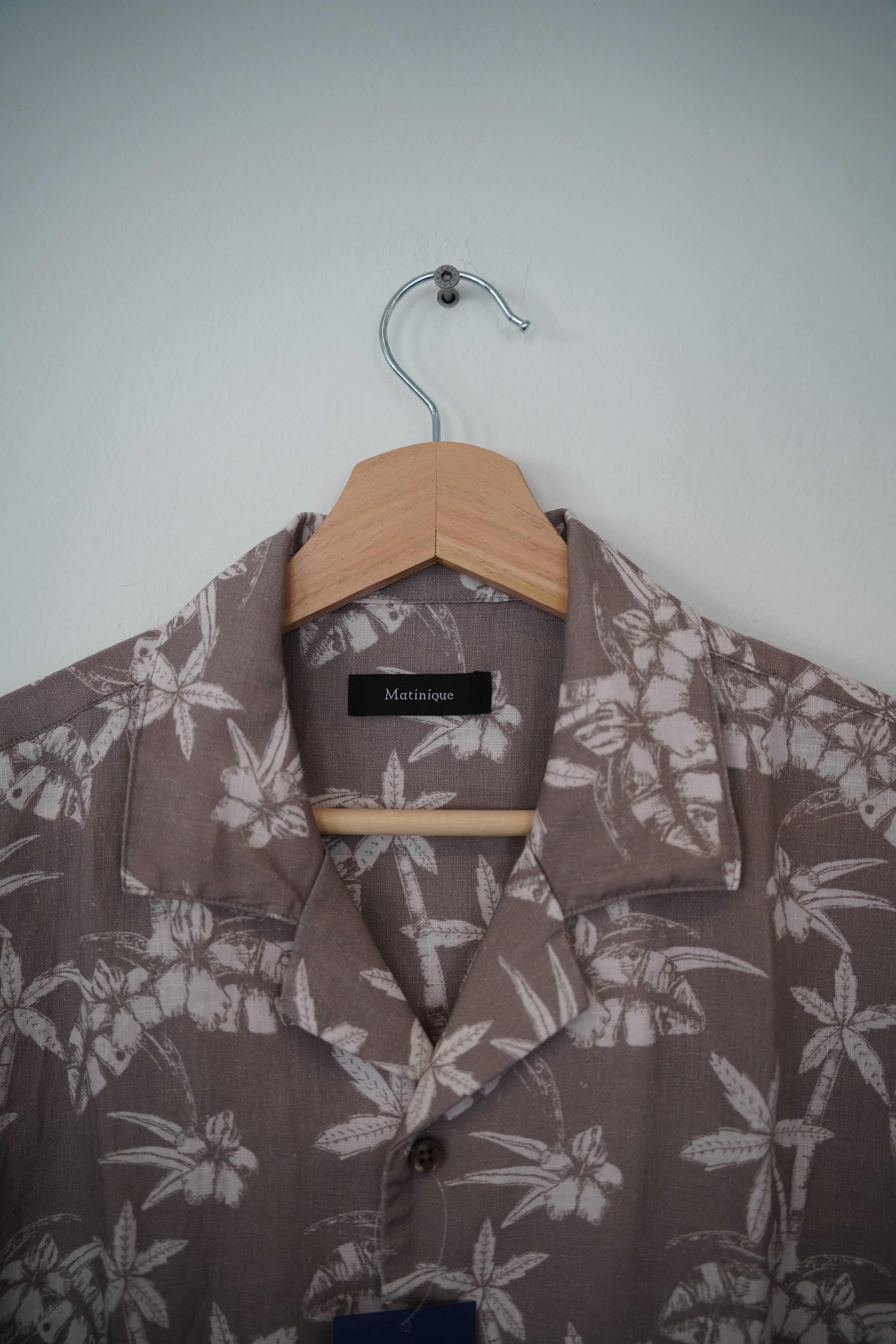 Matinique Gray Flower Short Sleeved Linen Shirt