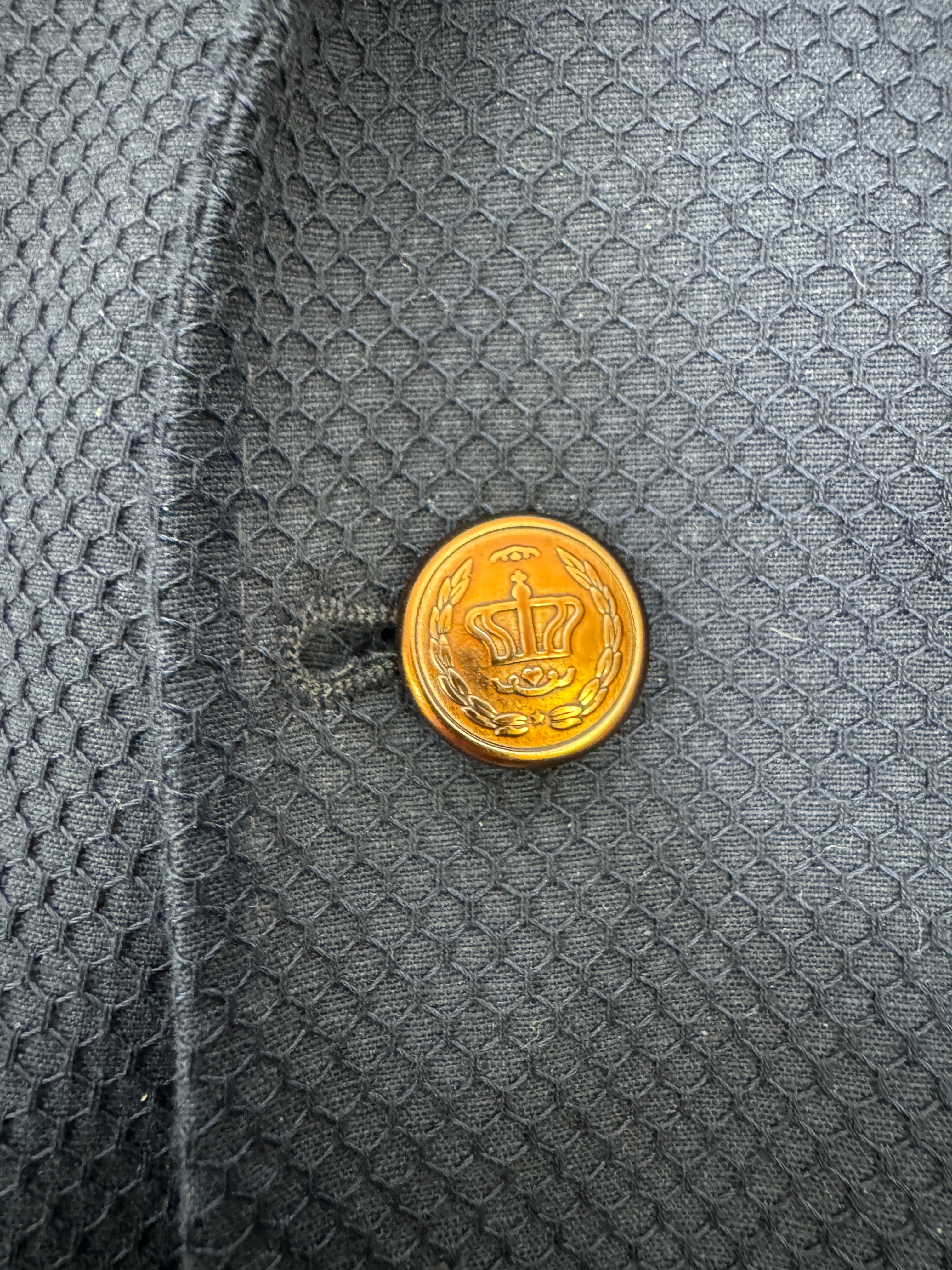 Sand Copenhagen Ringo Blazer in weichem Marineblau mit goldenen Knöpfen