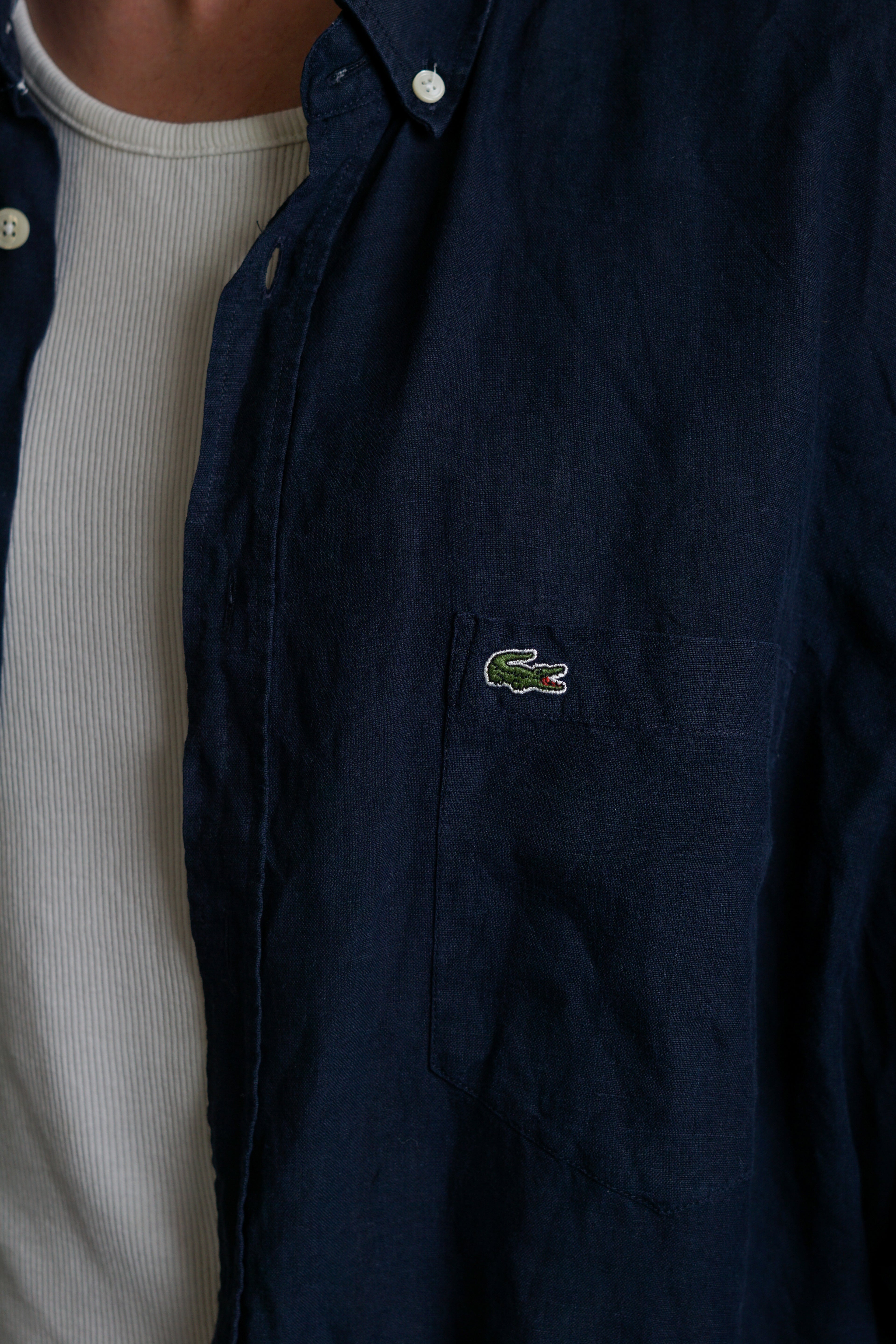 Lacoste – Gefüttertes Hemd in normaler Passform, Marineblau