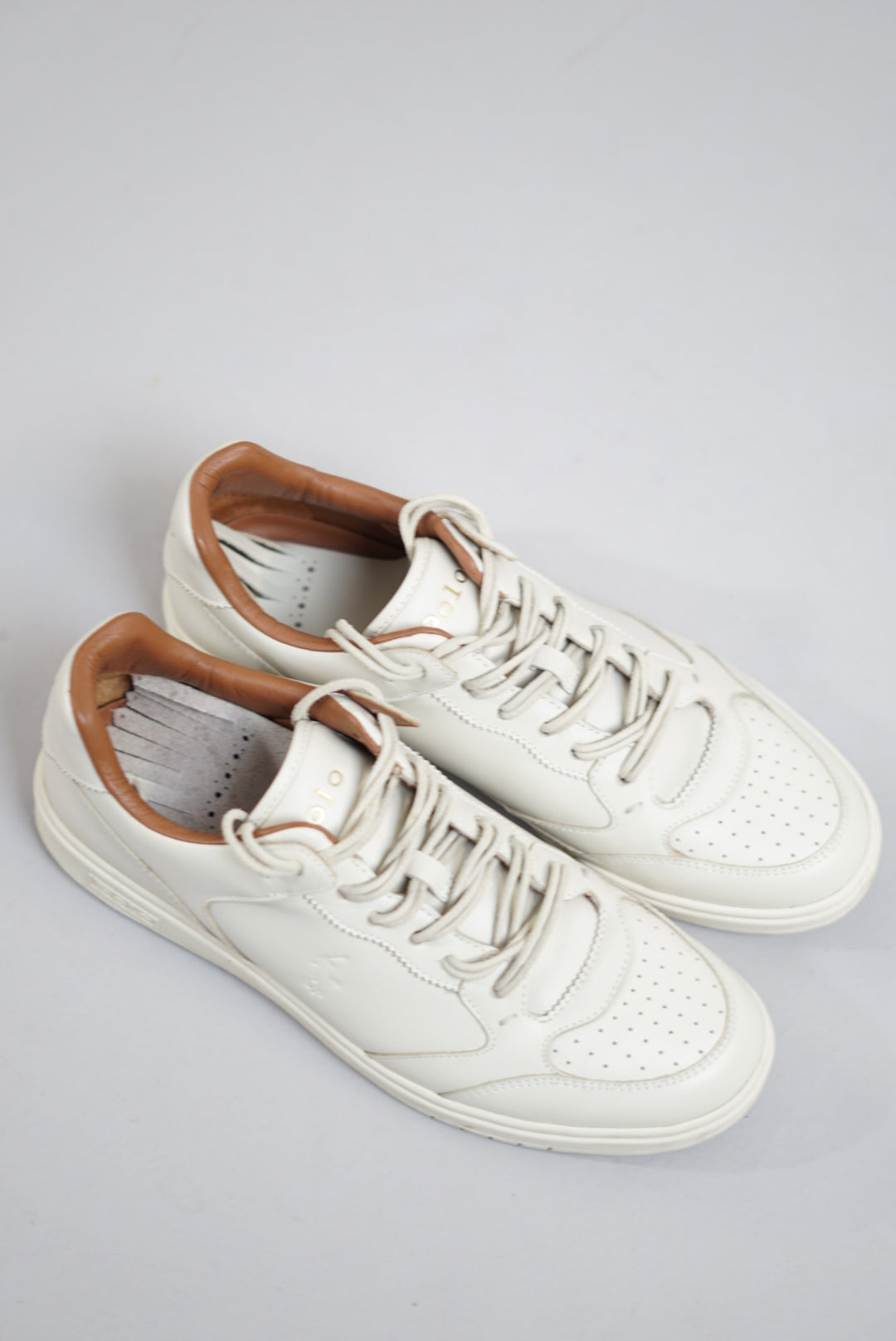 Ralph Lauren – Formelle Sneakers in Kaffeeweiß