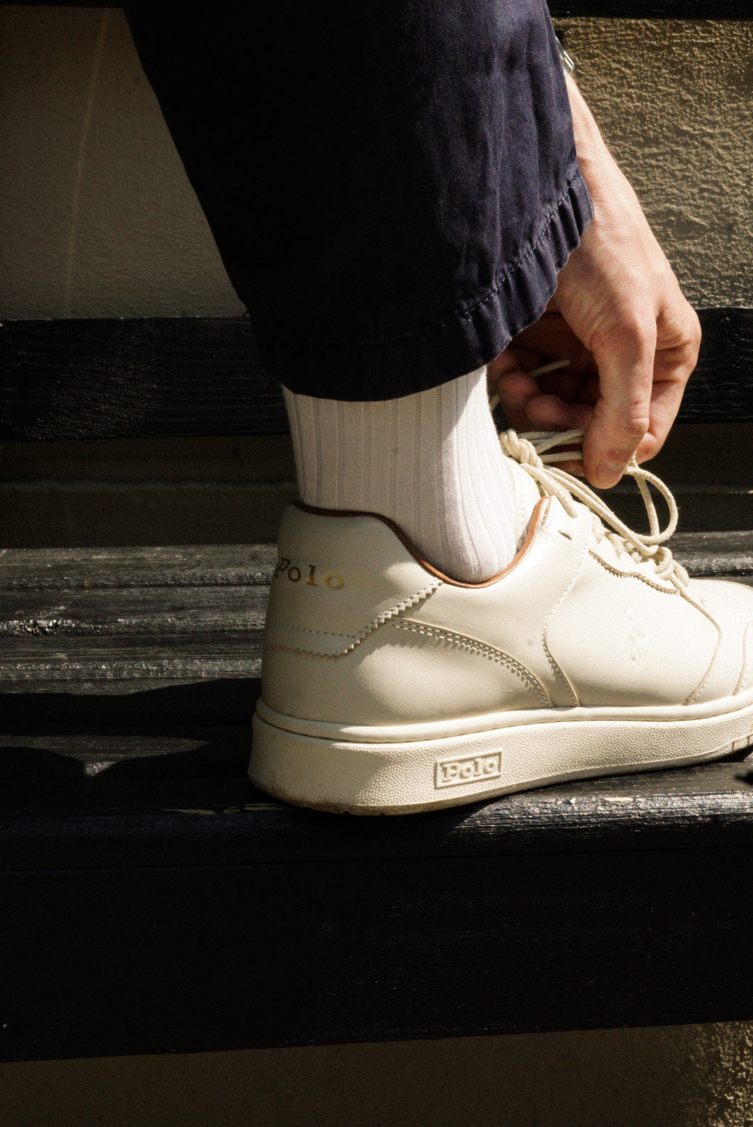 Ralph Lauren – Formelle Sneakers in Kaffeeweiß