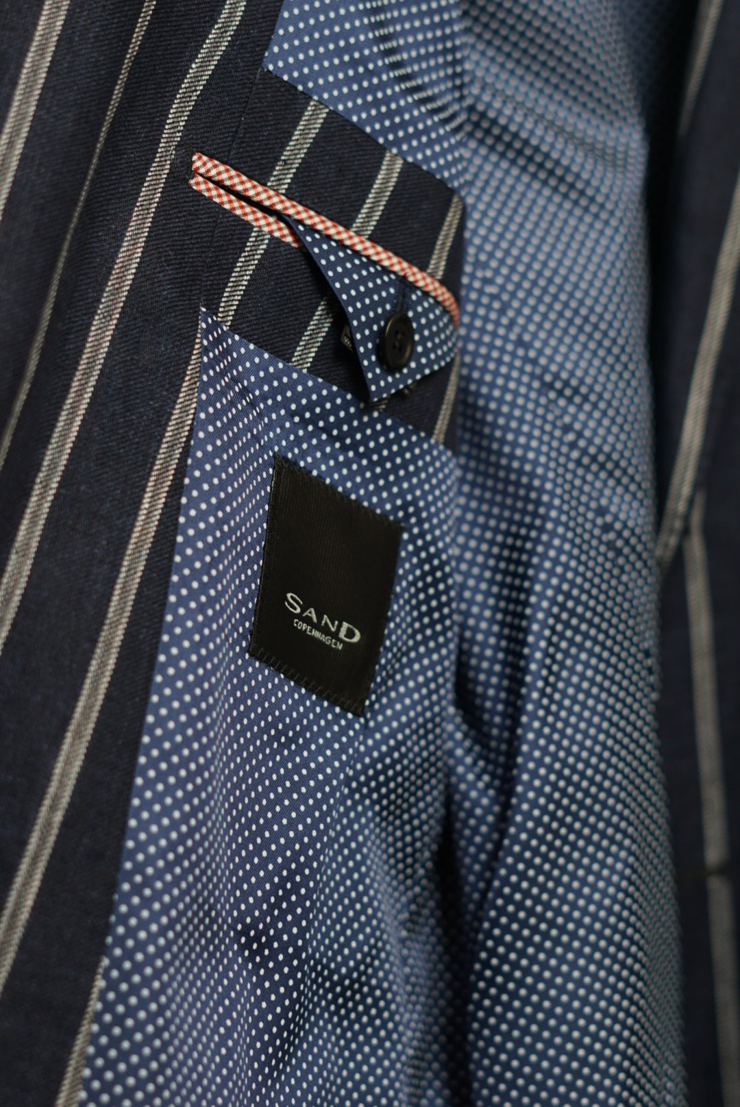 Sand Copenhagen Marineblauer, zweireihiger Blazer mit weißen Streifen