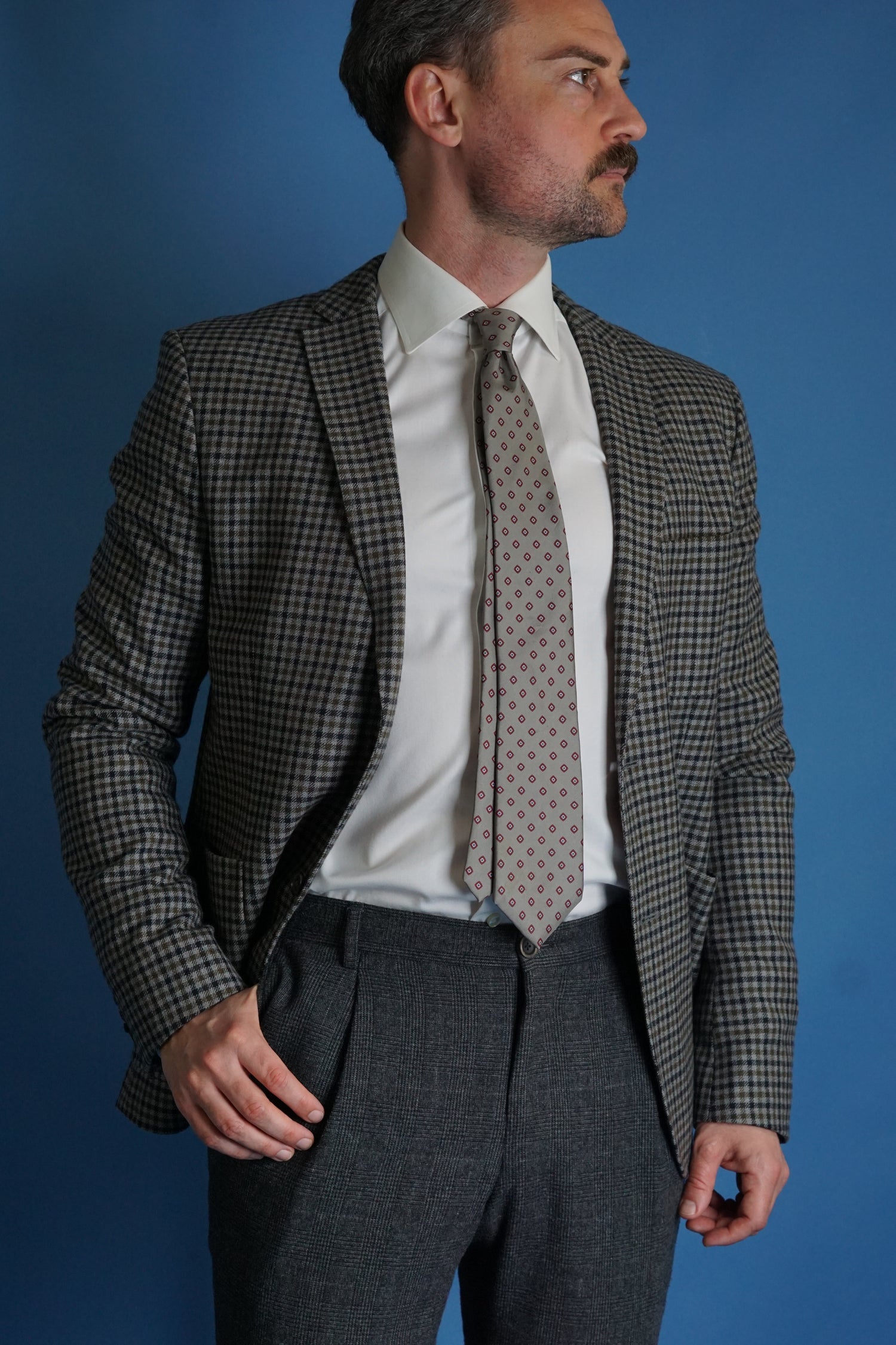 Yves Saint Laurent Graue Seidenkrawatte