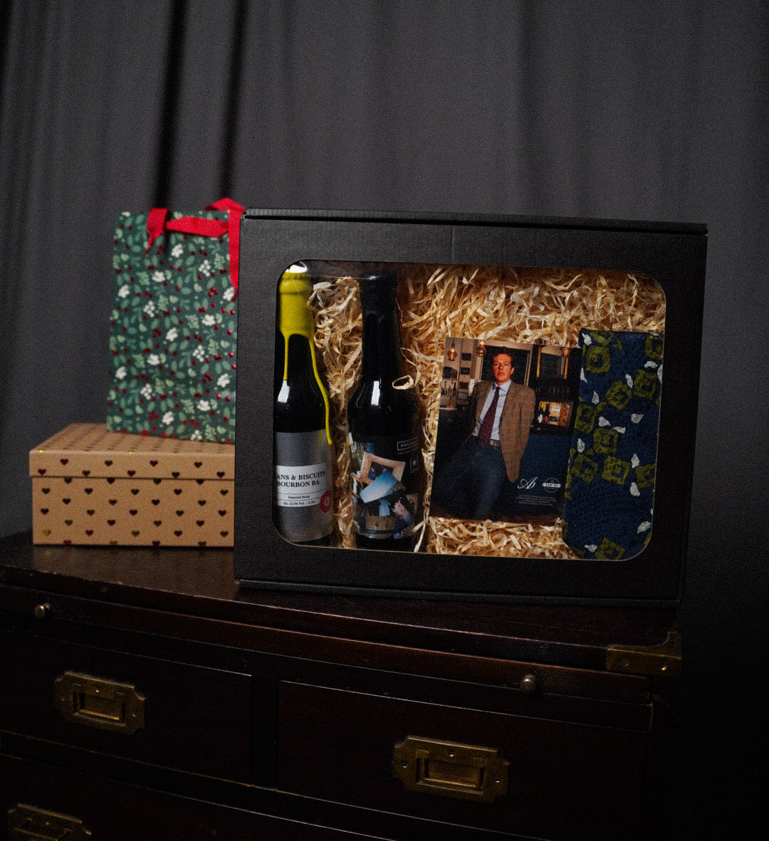 Gift box: Cerruti Blue and Green Sqaure Print Vintage Silk Tie