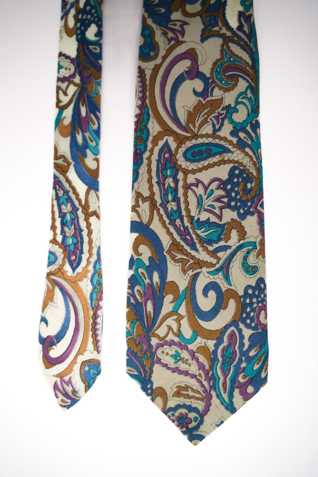 Michelsons Wool and Cotton Paisley Vintage Tie