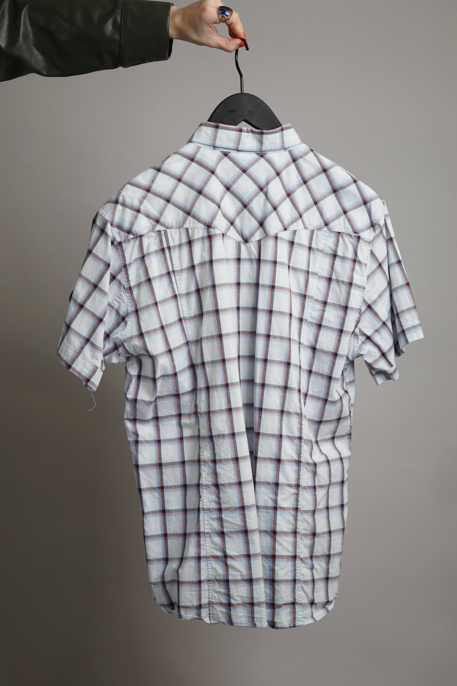 Peak Performance Lightgrey Checkered Press Stud Short Sleeved Shirt