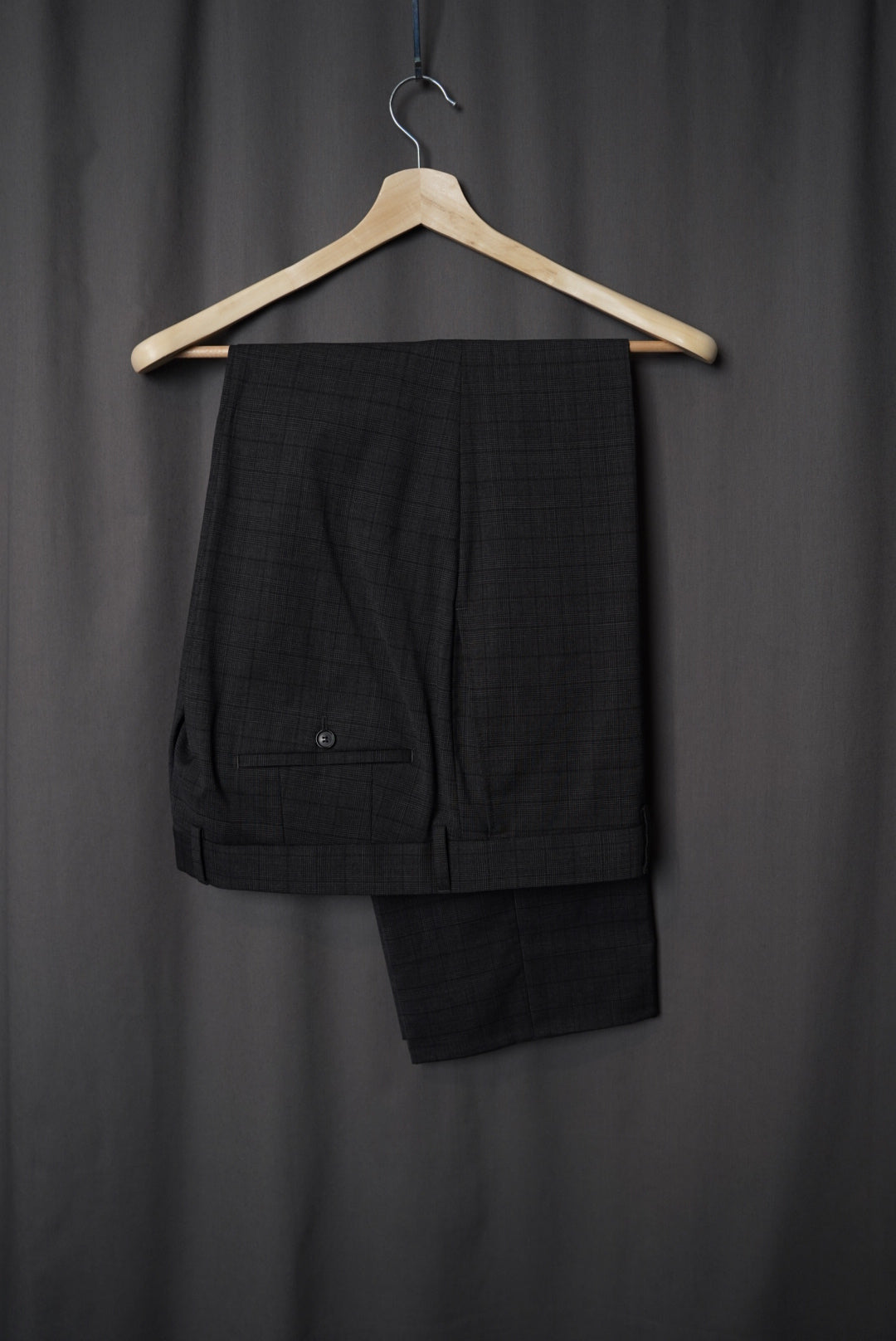 Hugo Boss Dark Grey Checkered Strech Virgin Wool Suit