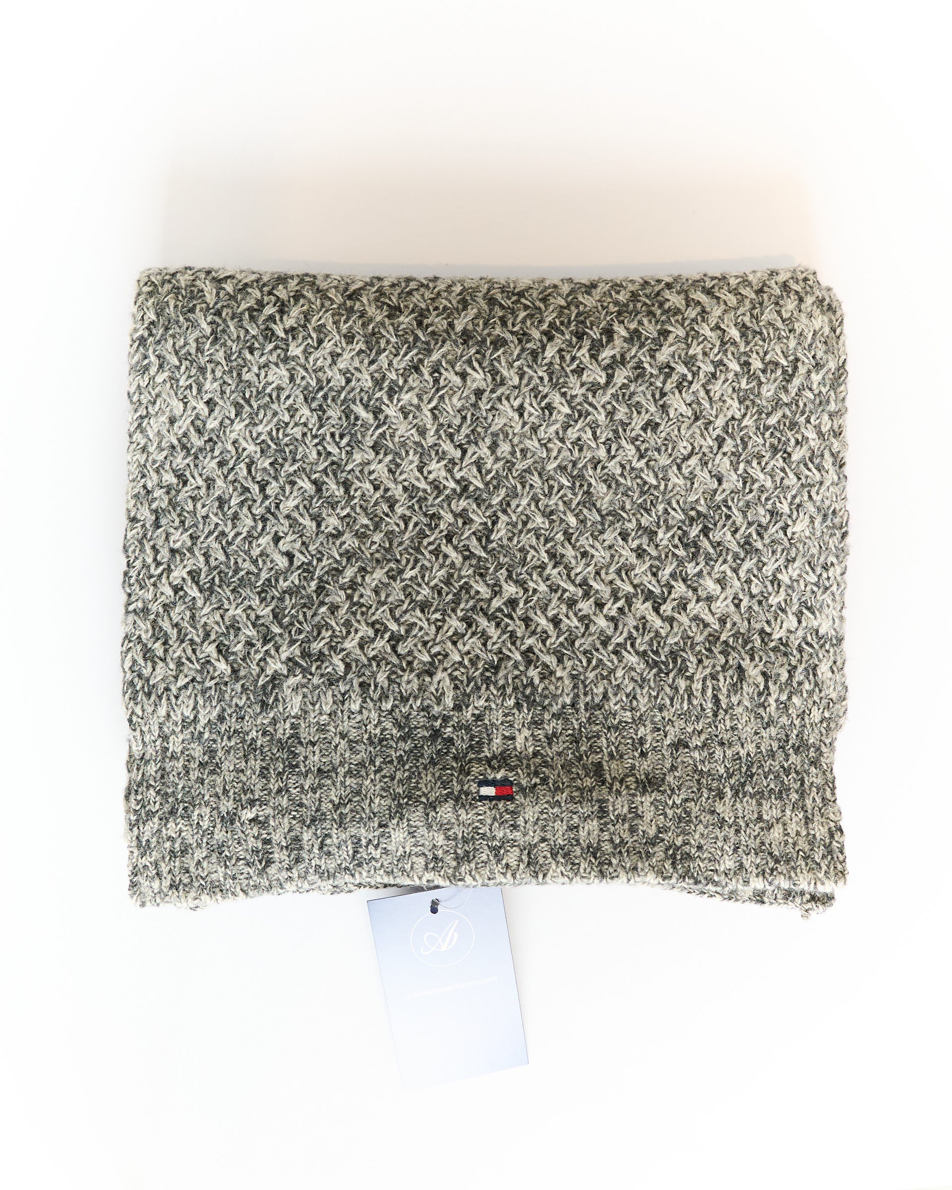 Tommy Hilfiger Grey Knit Scarf