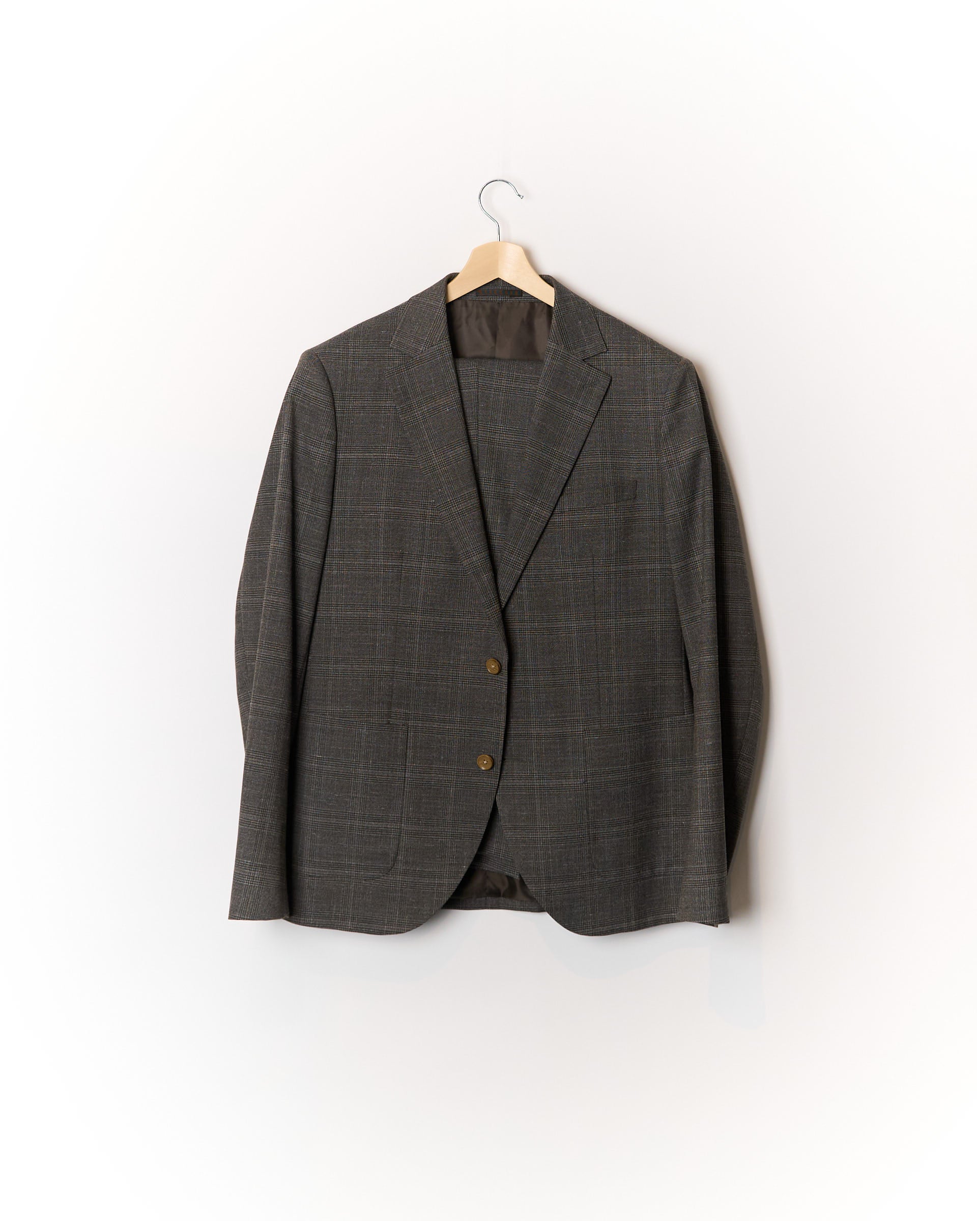 Matínique Grey Checkered Wool and Linen Suit