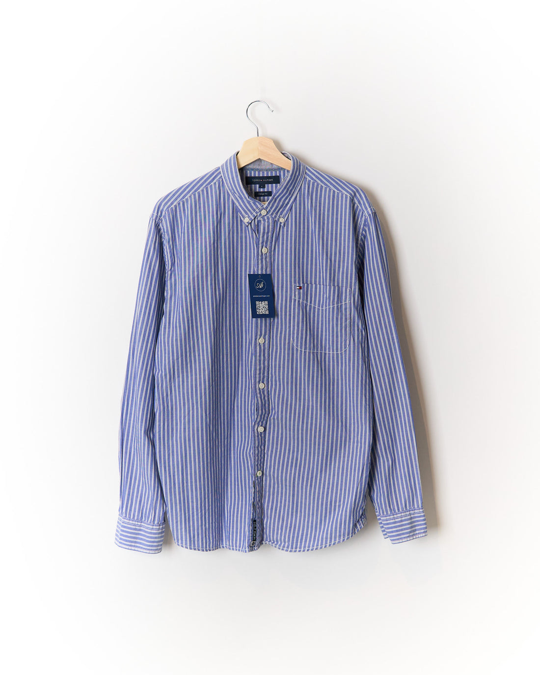 Tommy Hilfiger Blue and White Striped Vintage Fit Button Down Cotton Shirt