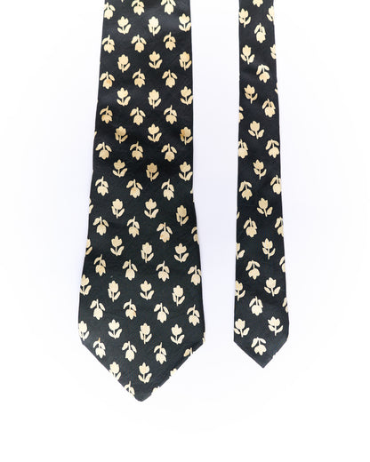 Hugo Boss Black and Beige Flower Print Silk Tie