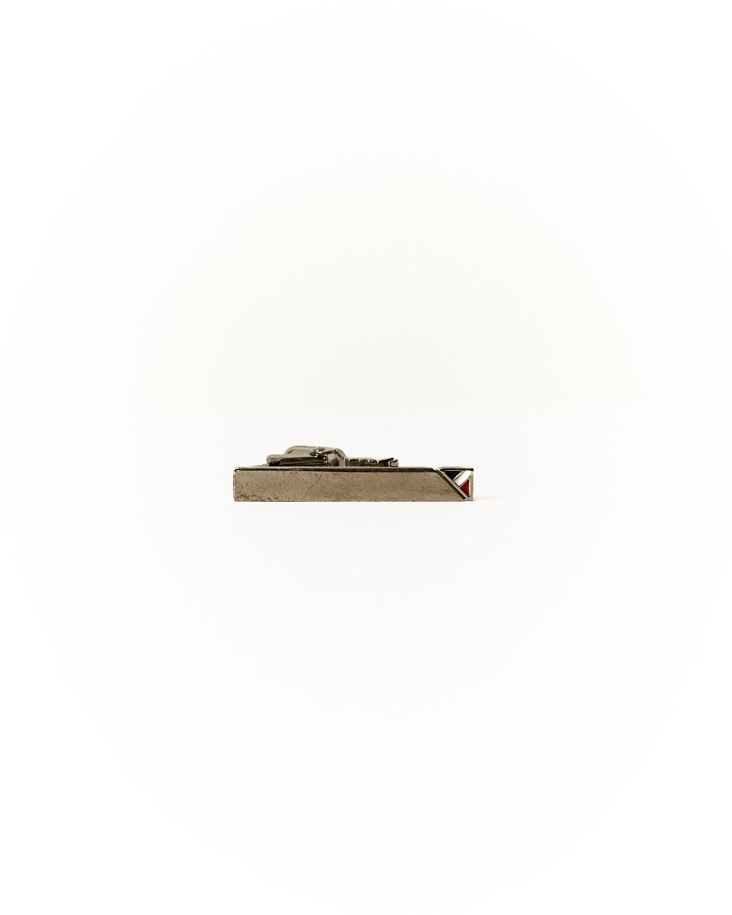 An Ivy Silver Emblem Half-Length Tie Pin