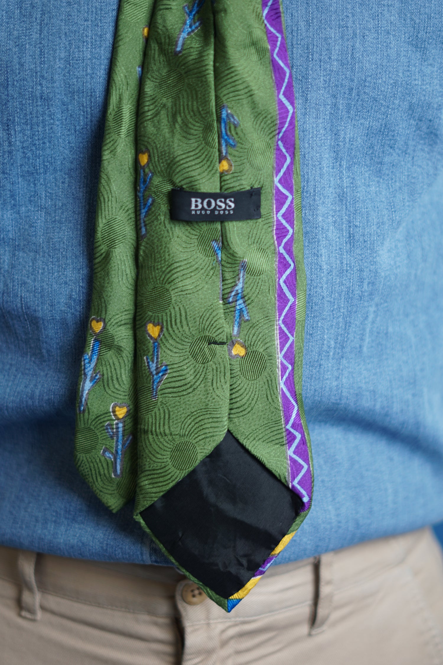 Hugo Boss Vintage Green and Multicolored Silk Tie