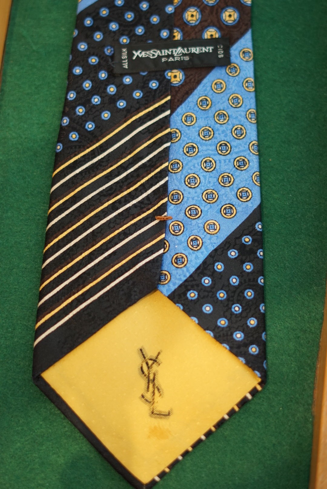 Yves Saint Laurent Blue and Bordeaux Wide Scarcity Vintage Tie