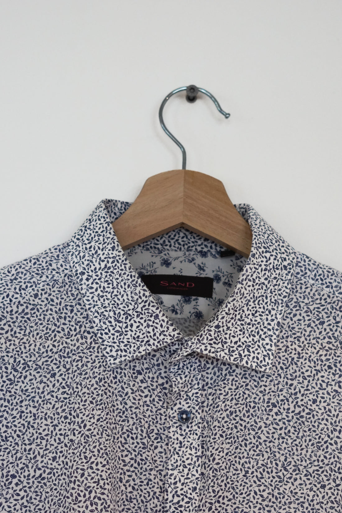 Sand Copenhagen Blue and White Flowered Shirt