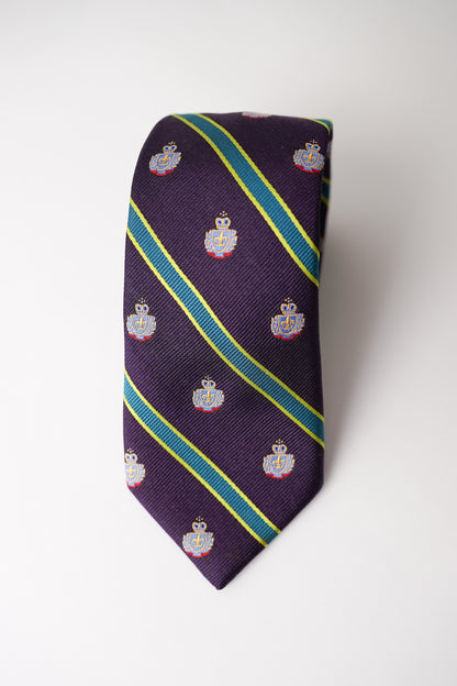 Ben Sherman – Ivy League – Seidenkrawatte mit violettem Wappen