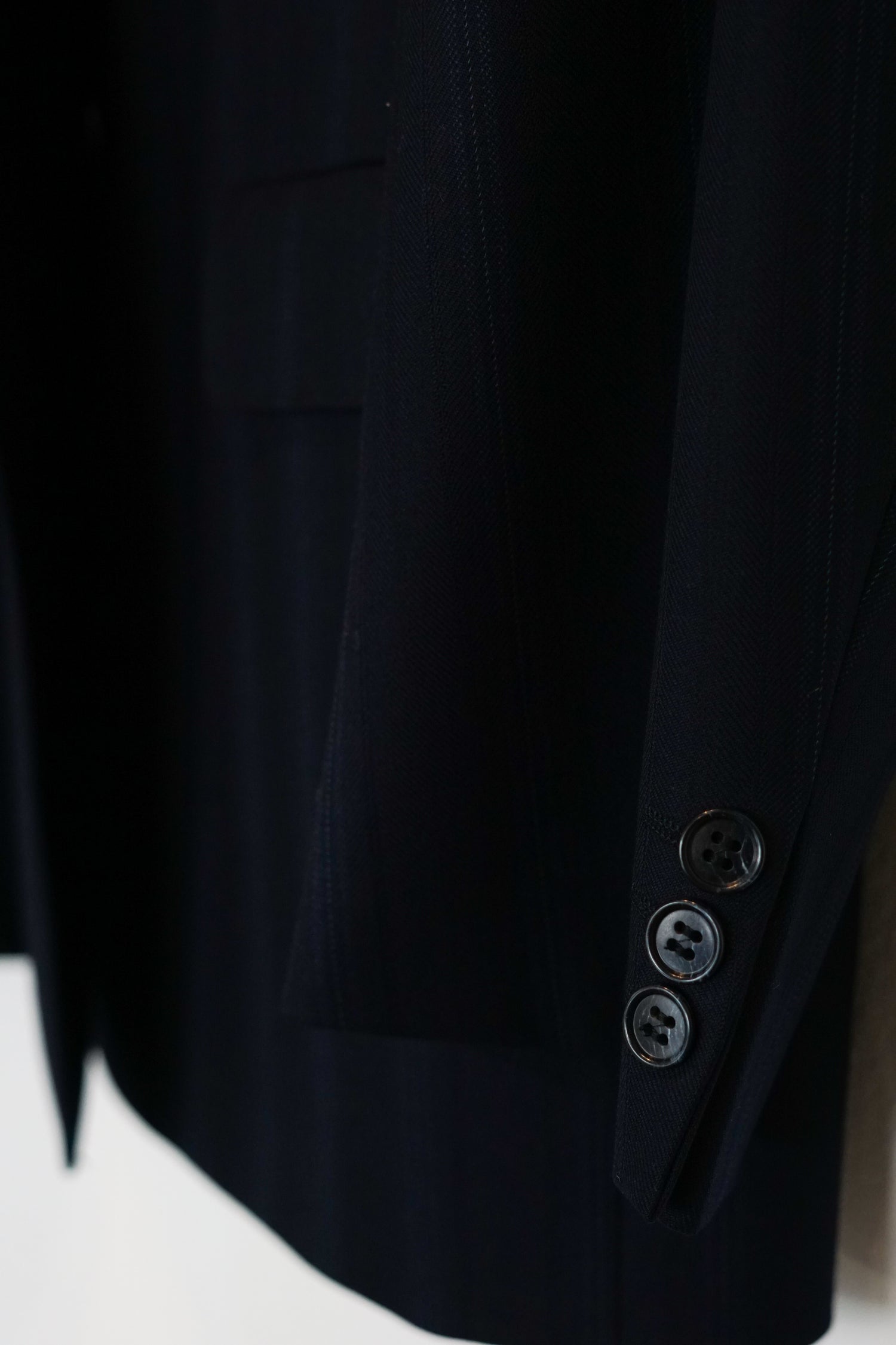 Tiger of Sweden – Zweireihiger Blazer mit Nadelstreifen in Marineblau