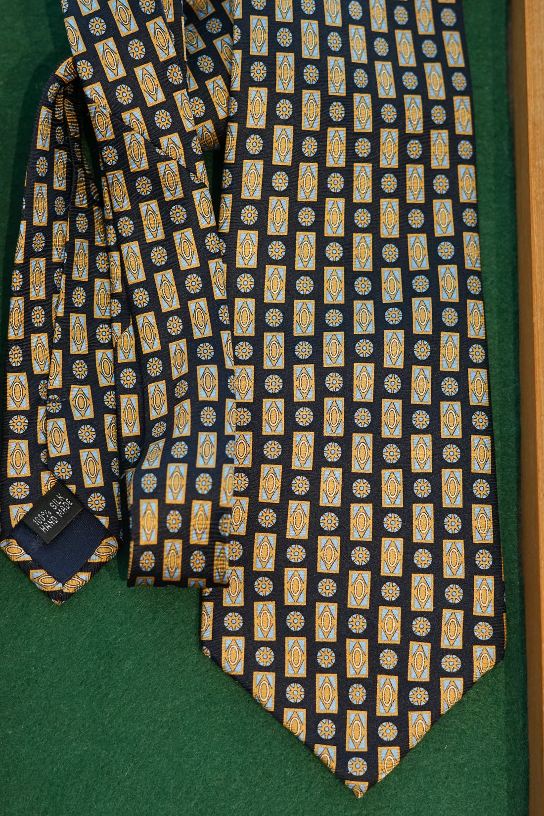 Firenze Vintage Navy and Yellow Sqaure Tie