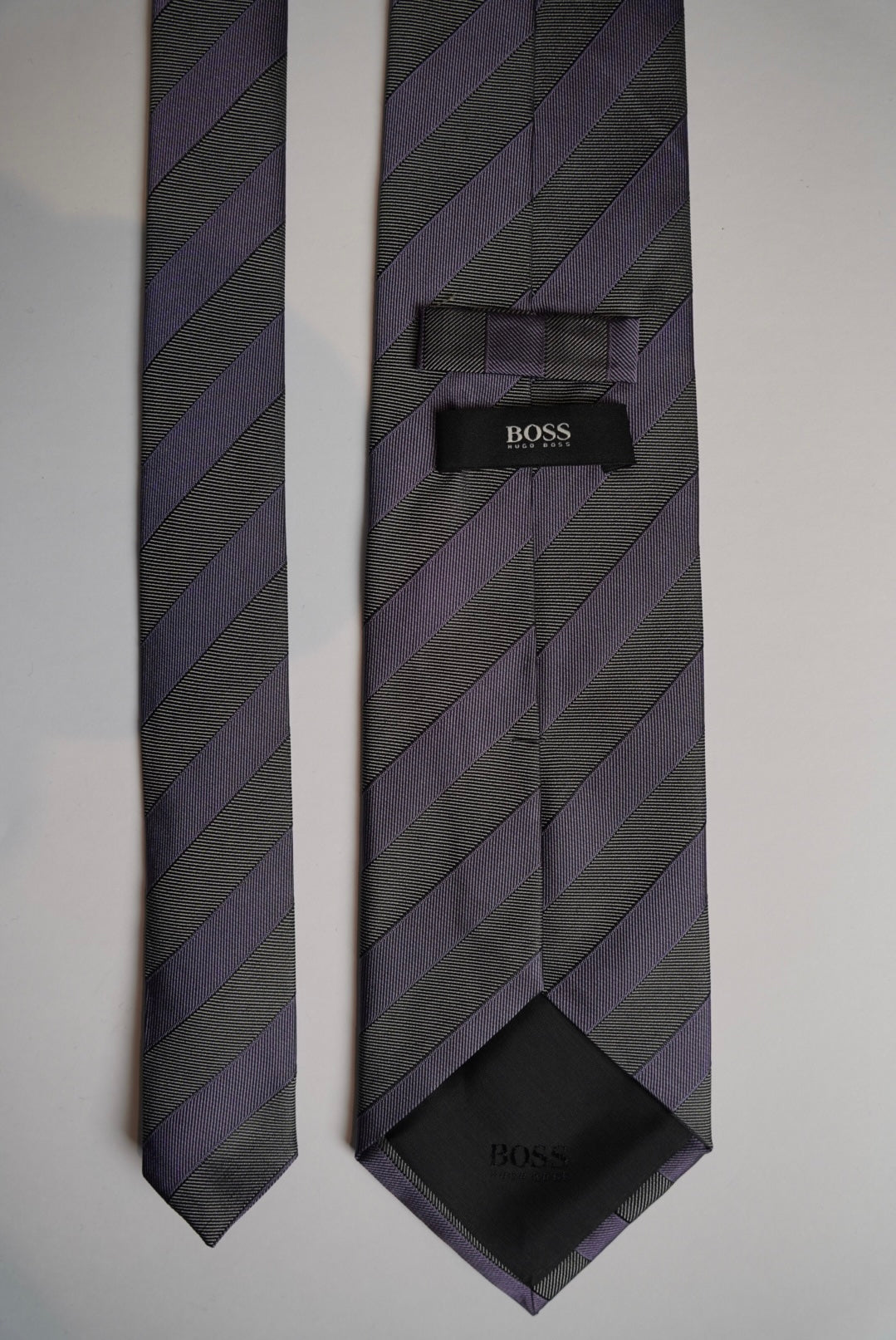 Hugo Boss Gray and Purple Striped Silk Tie