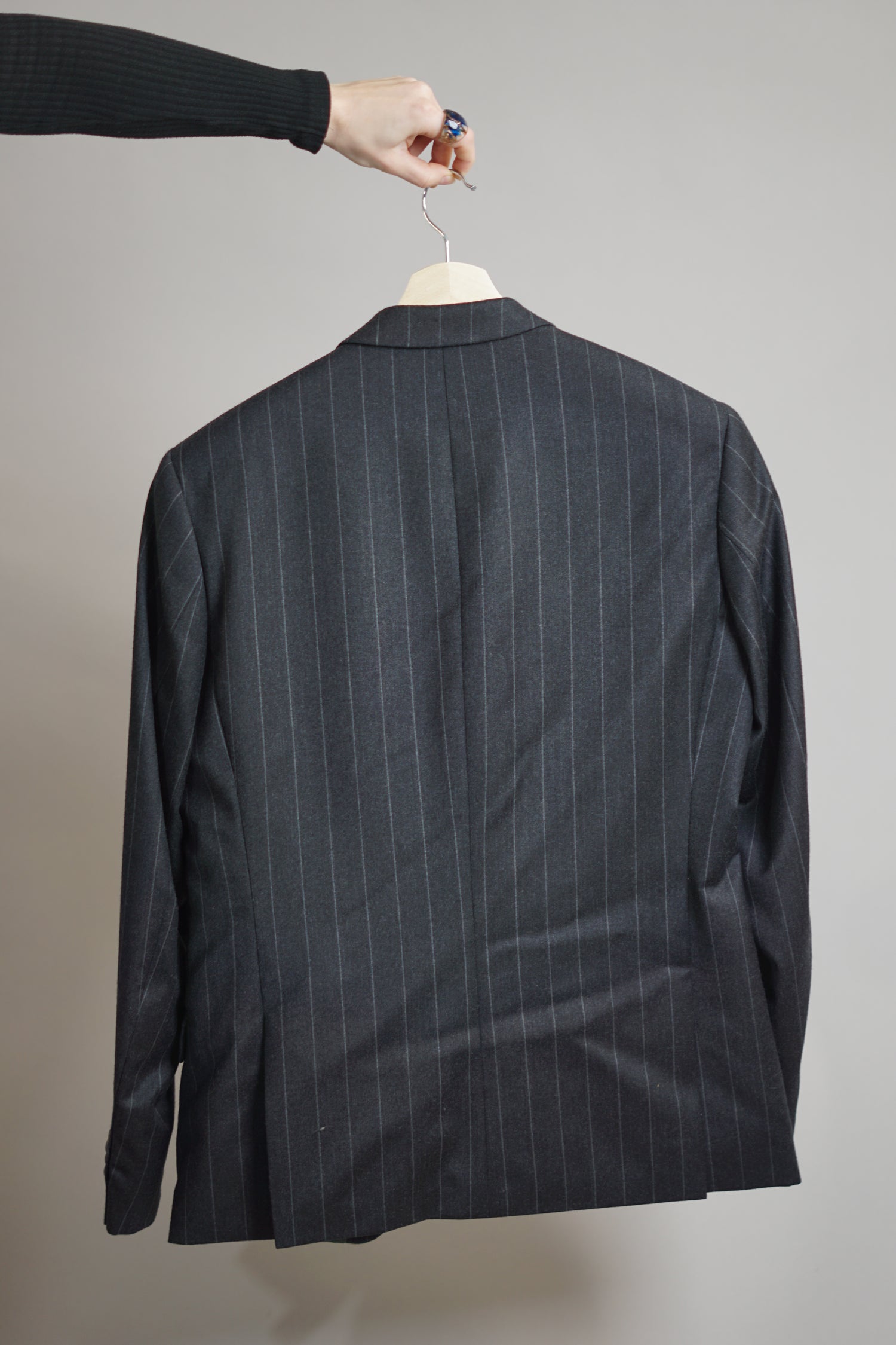 Bertoni Davidsen Darkblue Pin-Striped Full Suit