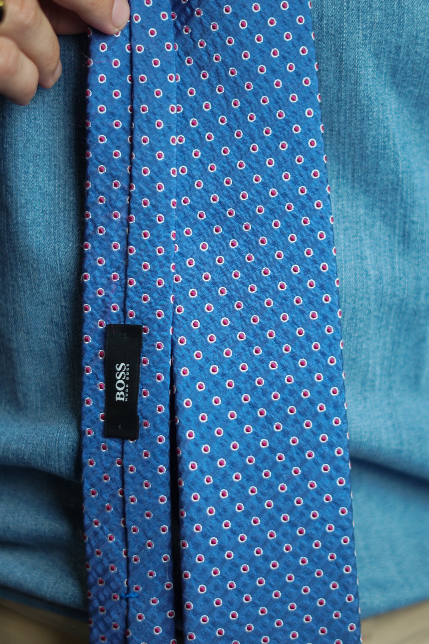 Hugo Boss Blue and Red Dotted Seersucker Silk Tie