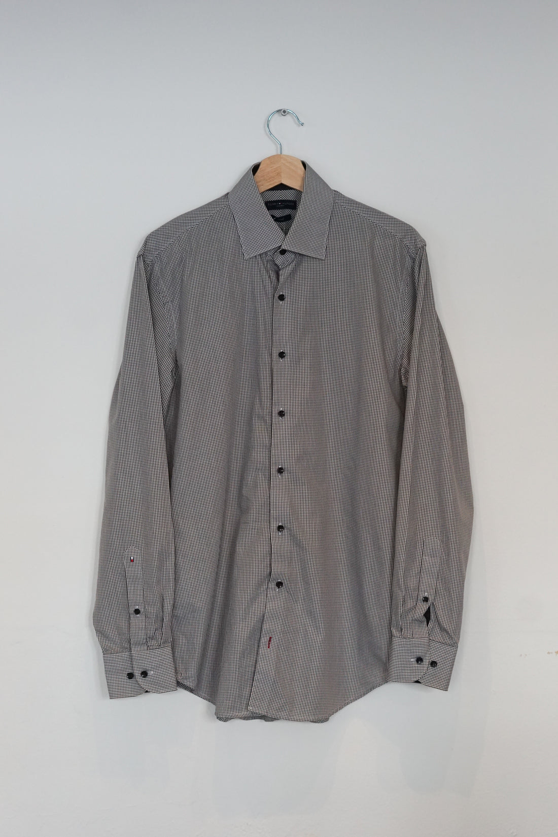 Tommy HIlfiger Tailored Black and Grey Checkered Fitted Cotton Shirt
