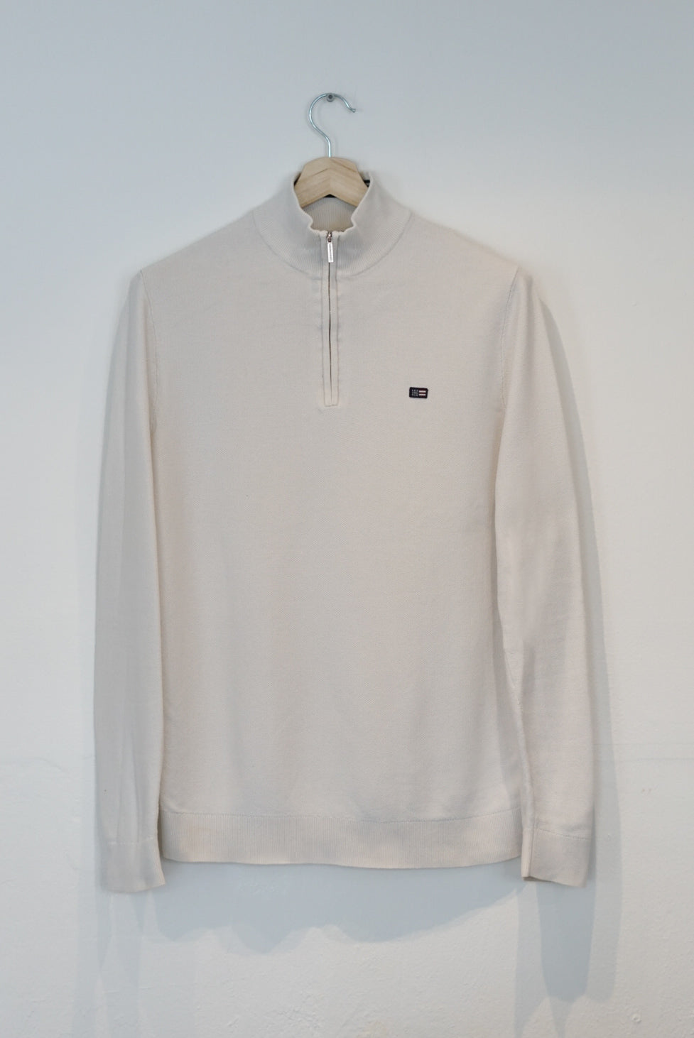 Lexington White Cotton Zip-down