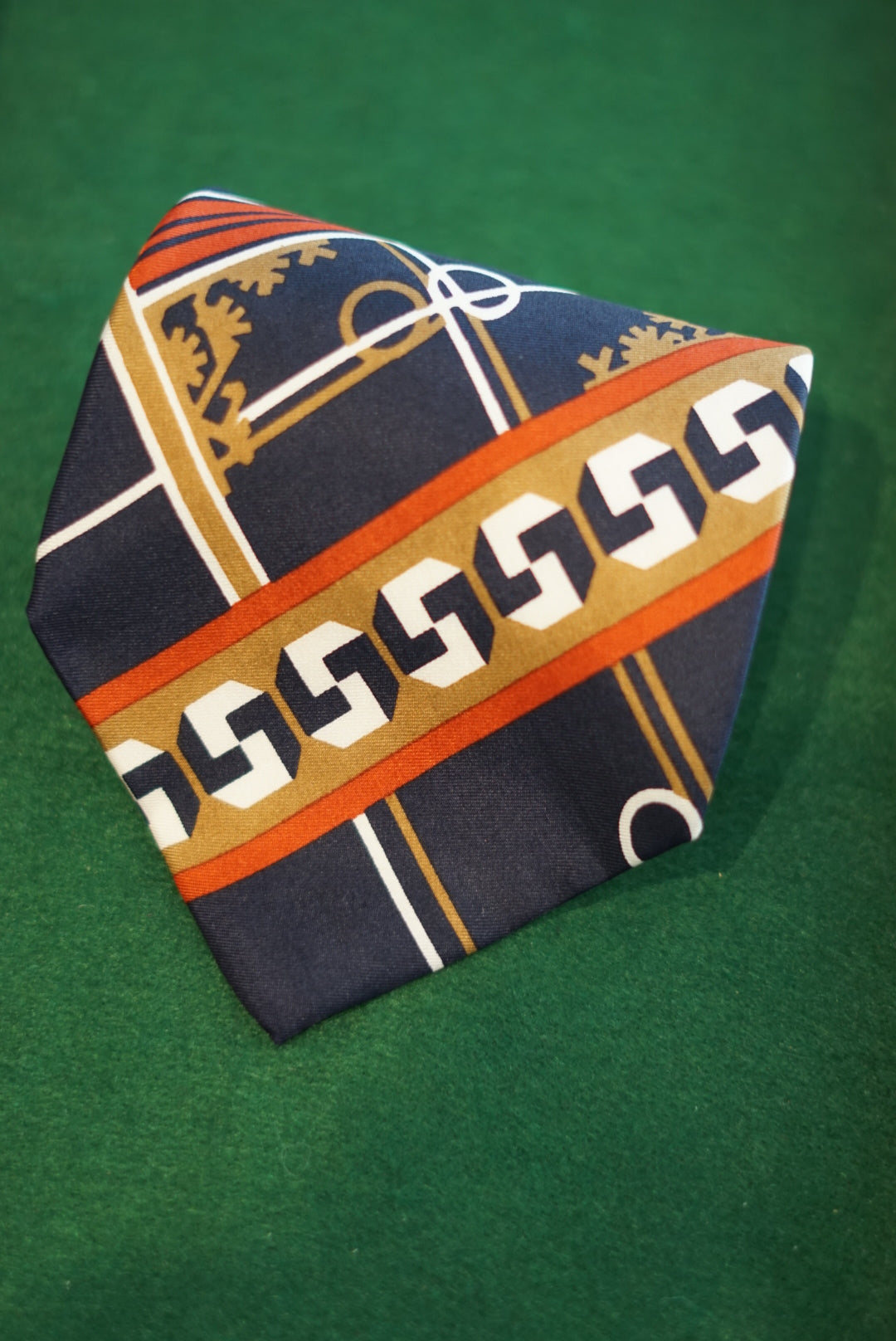 Guy Laroche Navy and Red Wide Vintage Silk Tie