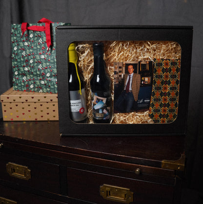 Gift box: Henry Christian Green and Yellow Leaf Print Vintage Silk Tie