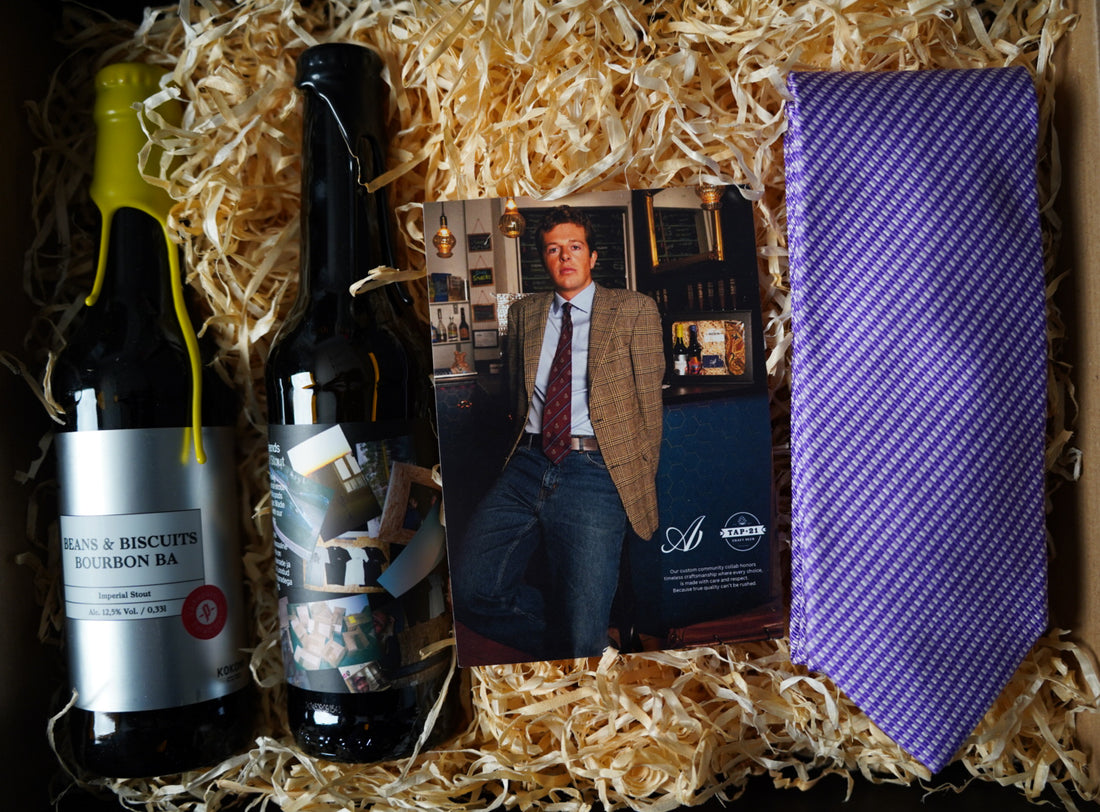 Gift box: Sand Copenhagen Purple and White Checkered Silk Tie